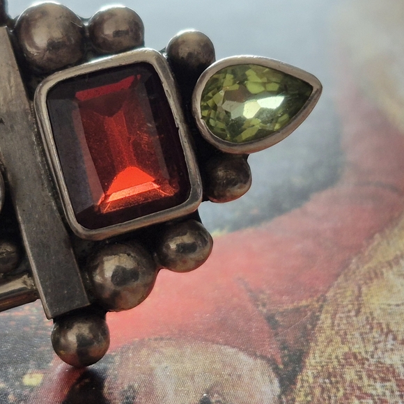 Intricate Silver and Red Necklace with Architectural Design - Picture 6 of 9